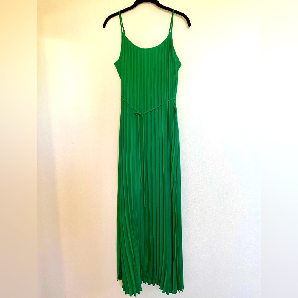 Banana Republic Pleated Maxi Dress, Kelly Green Size 6